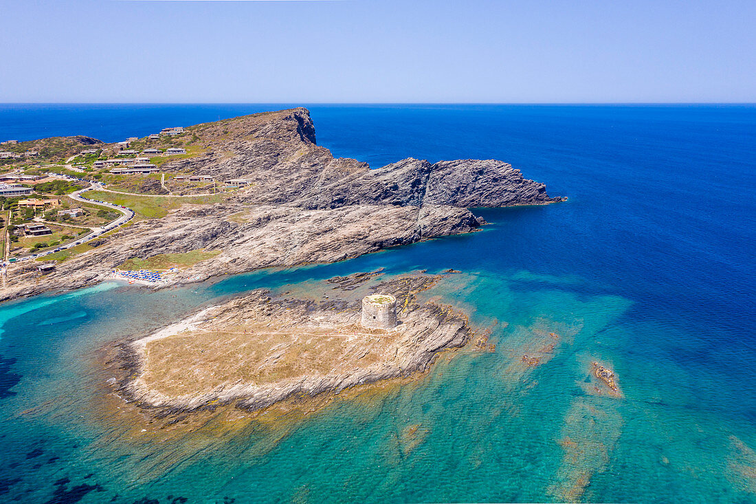 La Pelosa Beach und Turm des Falken in Stintino, Sassari, Sardinien, Italien