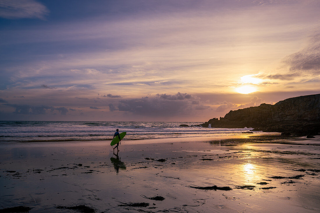 Abenddämmerung an der Côte Sauvages, Quiberon, Bretagne, Frankreich