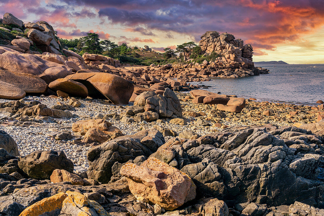 Ploumanach, rosa Granit Küste, Perros Guirec, Bretagne, Frankreich