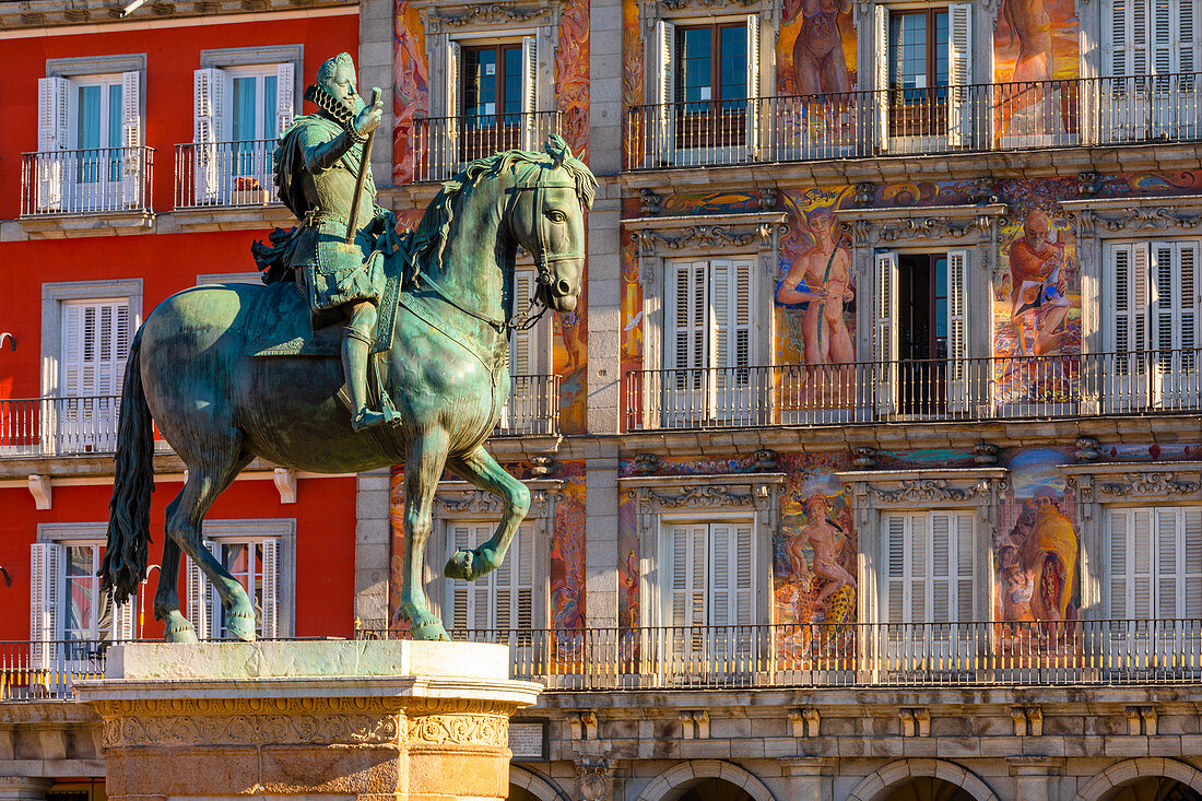 Statue of King Philip lll in the Plaza Mayor, Madrid, Spain, Europe