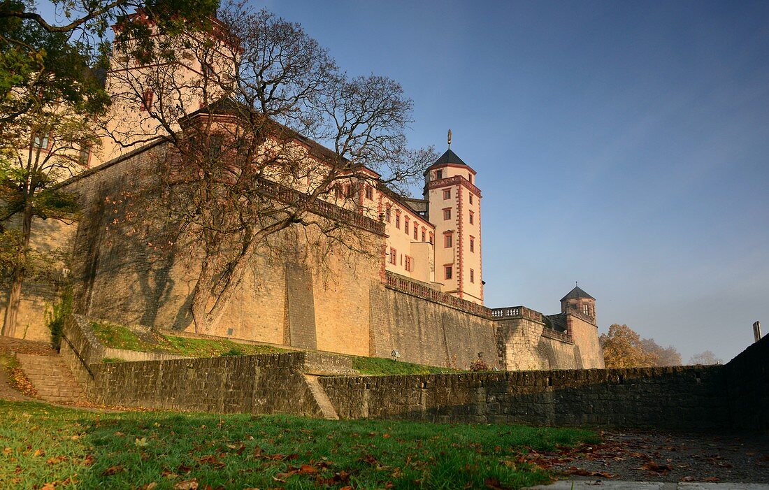 Blick zur Festung Marienberg, Würzburg, Unter-Franken, Bayern, Deutschland