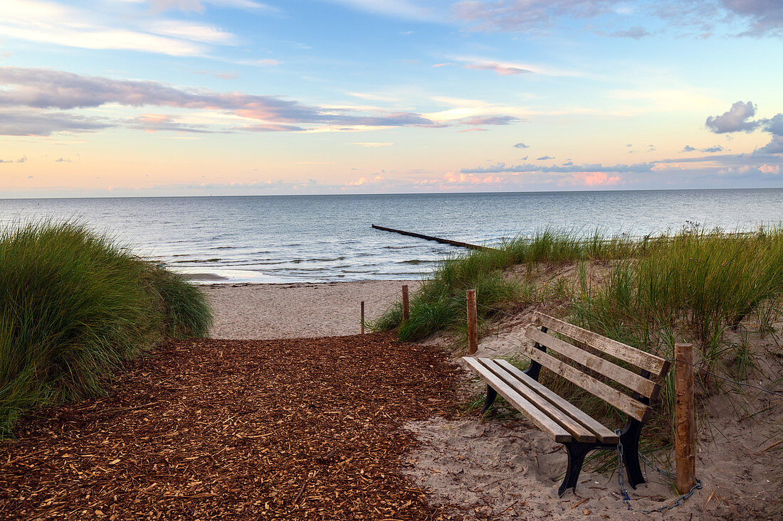 Sunset, beach, bank, Baltic Sea, Zingst, Prerow, Mecklenburg-Western Pomerania, Germany, Europe