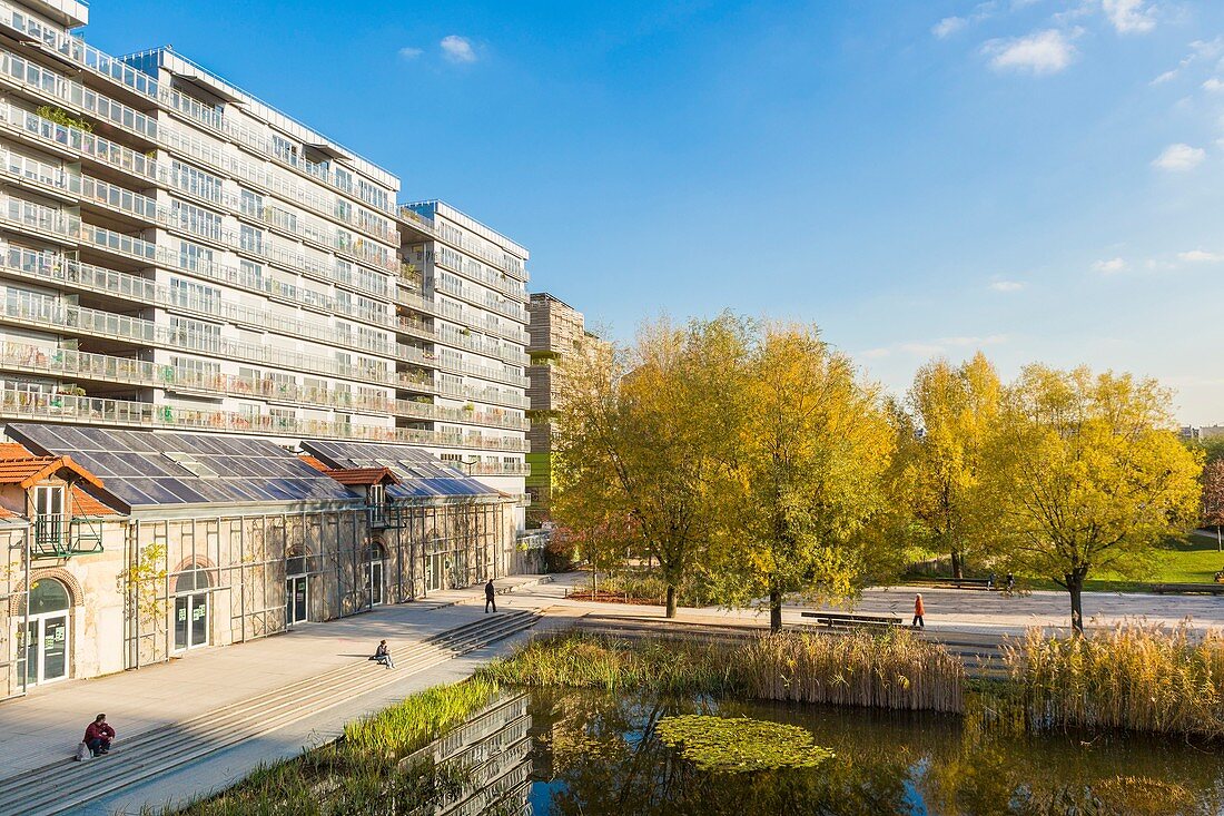 Frankreich, Paris, Quartier des Batignolles, Martin Luther King Park im Herbst, saniert auf ehemaligem SNCF-Grundstück