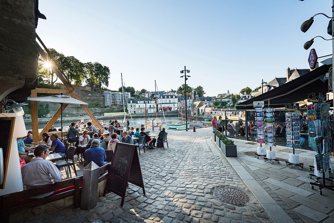 Frankreich, Morbihan, Auray, Saint Goustan Hafen im Sommer