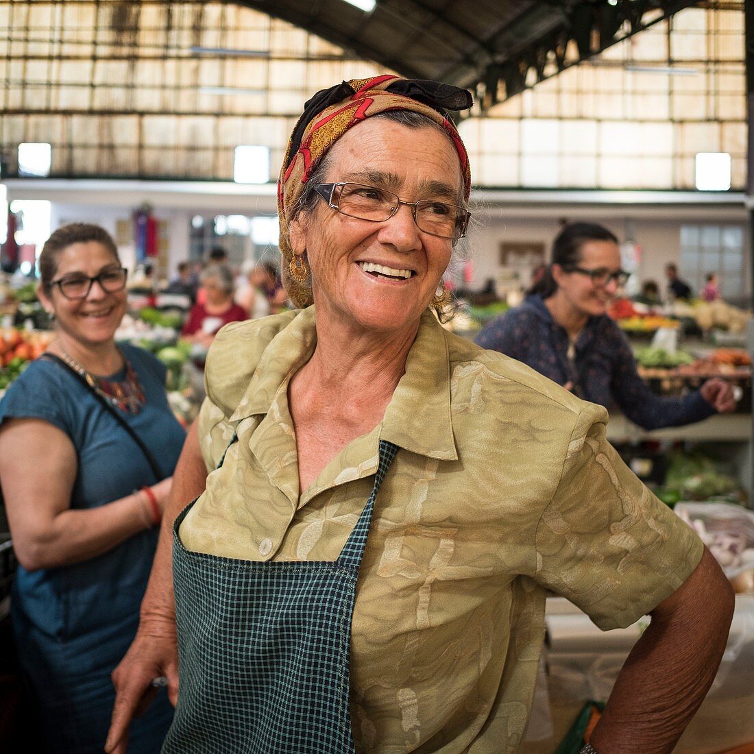 Portugal, Center Region, Nazaré, Portrait of merchant at the market