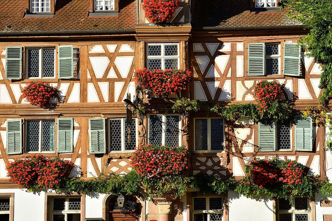 Frankreich, Haut Rhin, Elsass Weinstraße, Turkheim, Deux Clefs Hotelfront