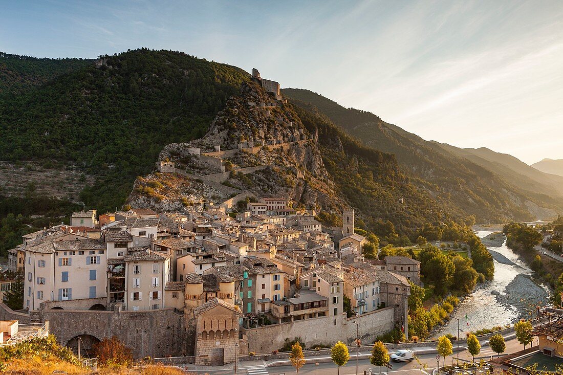 Frankreich, Alpes-de-Haute-Provence, Entrevaux klassifiziertes Dorf und Stadt mit Charakter, befestigt von Vauban