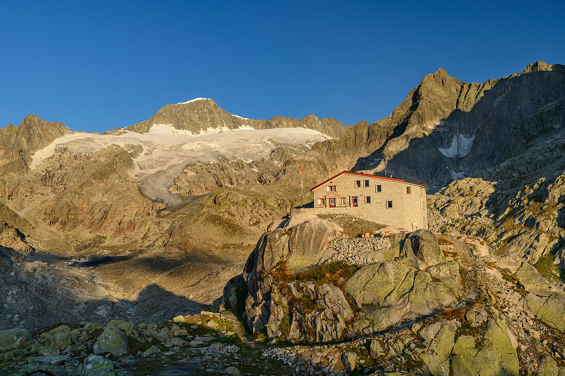 Albert Heim Hut with Galenstock, Albert Heim Hut, Urner Alps, Uri, Switzerland