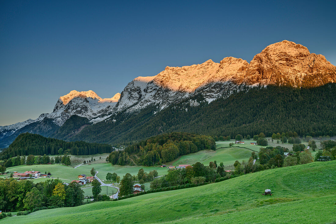 Snow-covered Reiteralm in the morning light, Ramsau, Berchtesgaden, Berchtesgaden Alps, Upper Bavaria, Bavaria, Germany