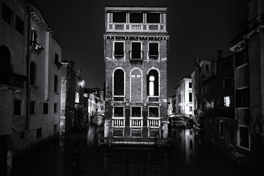 View of the Palazzo Tetta at night in San Marco, Venice, Veneto, Italy, Europe