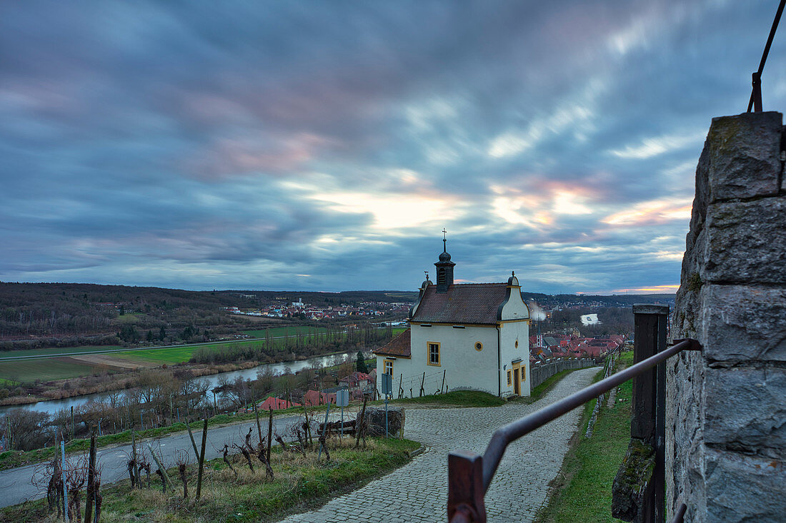 Kapelle in den Weinbergen, Frickenhausen, Ochsenfurt, Würzburg, Unterfranken, Franken, Bayern, Deutschland, Europa