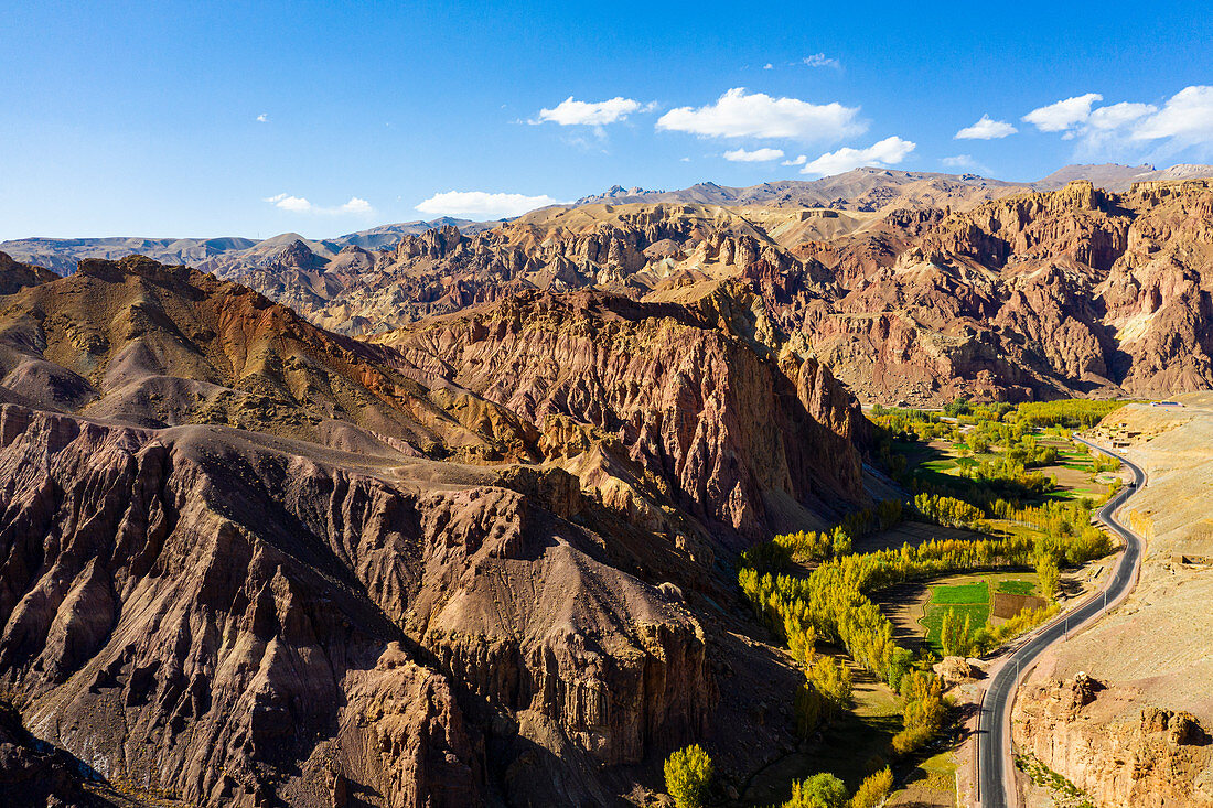 Gebiet durch Drohne der Berge um Bamyan, Afghanistan, Asien