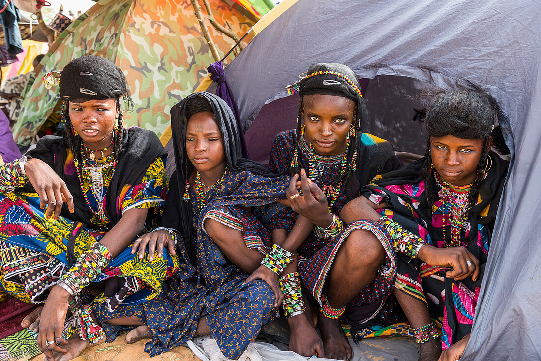 Young girls at the Gerewol festival, courtship ritual competition among the Wodaabe Fula people, Niger, West Africa, Africa