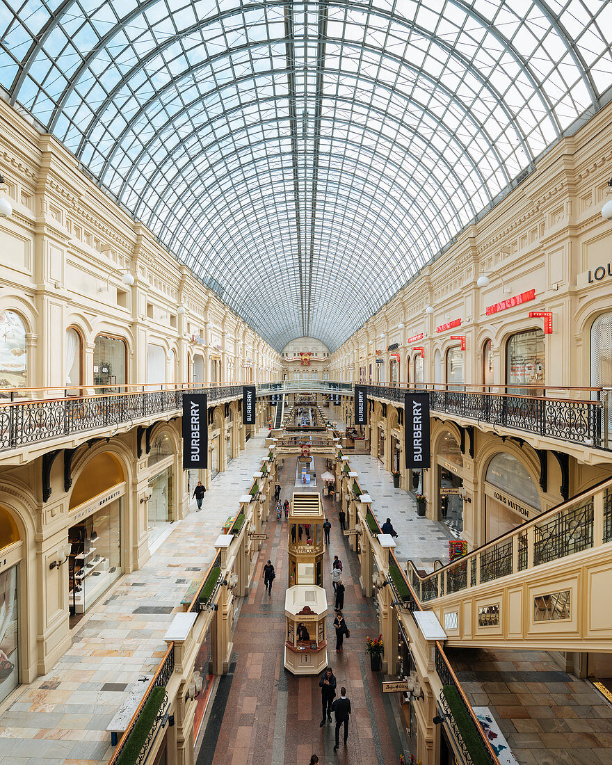Innenraum des GUM-Einkaufszentrums, Moskau, Moskauer Oblast, Russland, Europa