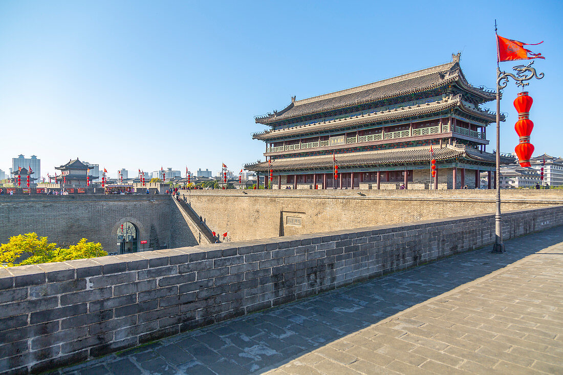 View of the City wall of Xi'an, Shaanxi Province, People's Republic of China, Asia