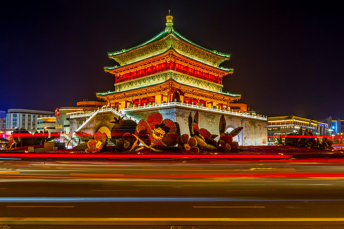 View of famous Bell Tower in Xi'an city centre at night, Xi'an, Shaanxi Province, People's Republic of China, Asia