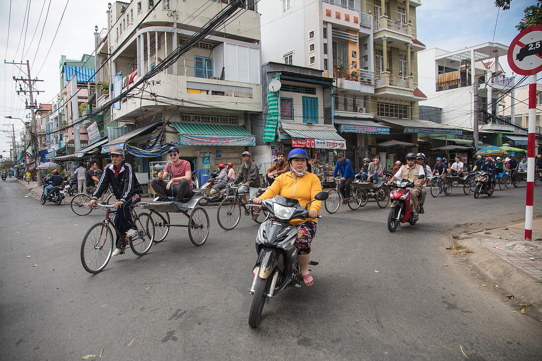 Fahrrad Rikscha Ausflug für Gäste von Flusskreuzfahrtschiff, Chau Doc, An Giang, Vietnam, Asien