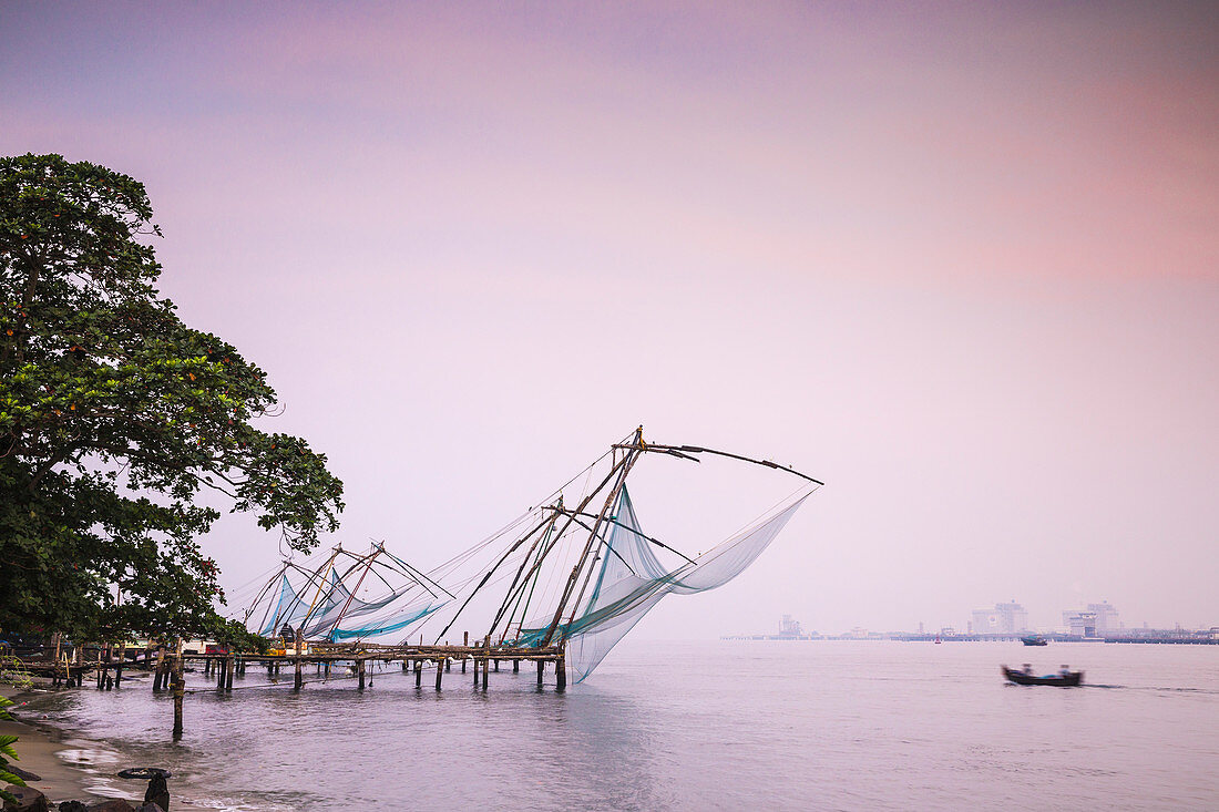 Chinesische Fischernetze, Fort Kochi, Cochin (Kochi), Kerala, Indien, Asien