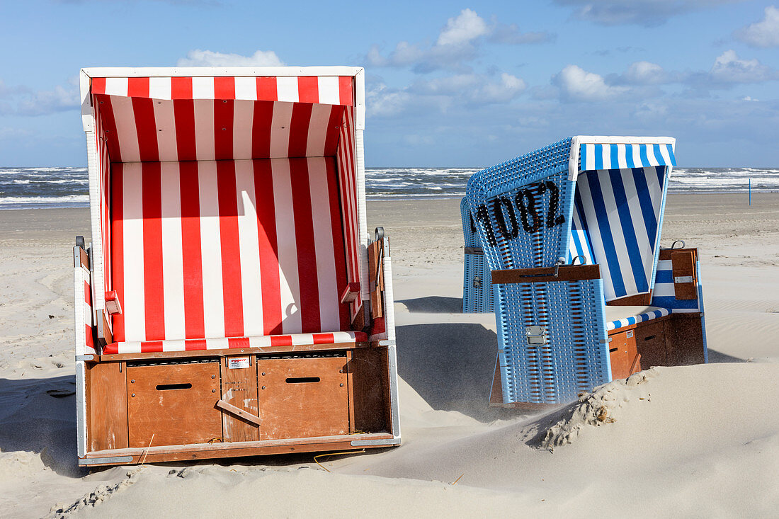 Sand blows around beach chairs, beach, wind, North Sea, Langeoog, East Frisia, Lower Saxony, Germany