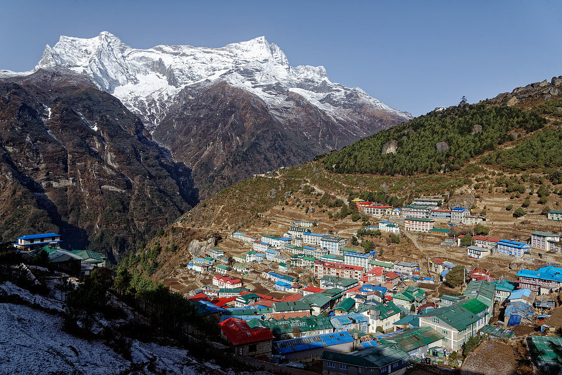 Der Hauptort im Solo Khumbu: Namche Bazar, Nepal, Himalaya, Asien.