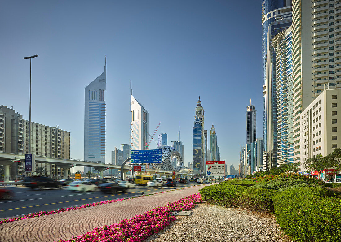 Sheikh Zayed Road, Emirates Towers, Al Yaqoub Tower, Dubai, Vereinigte Arabische Emirate