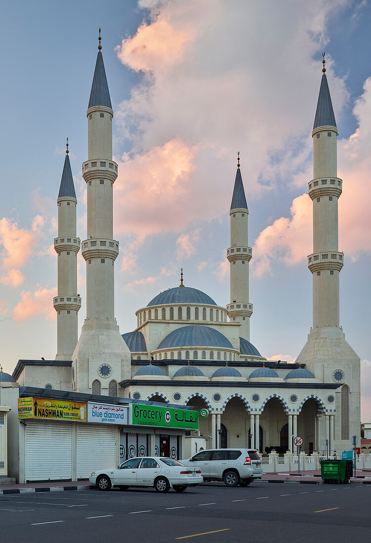 AlFarooq Omar Bin AlKhattab Mosque, Umm Suqueim, Dubai, Vereinigte Arabische Emirate