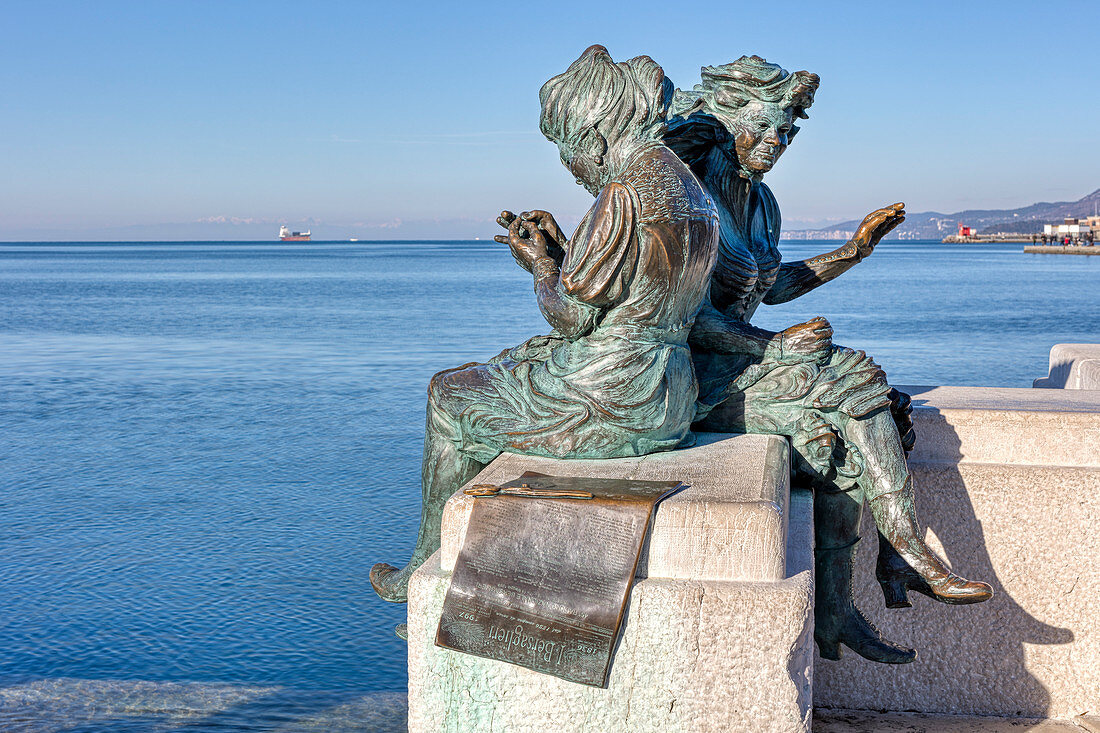 Bronze figures, Scala Reale, Molo Audace, Trieste, Friuli-Venezia Giulia, Italy