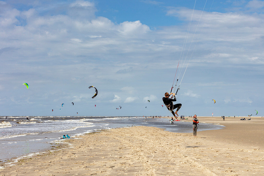 Kitesurfer, St. Peter-Ording, Schleswig-Holstein, Deutschland