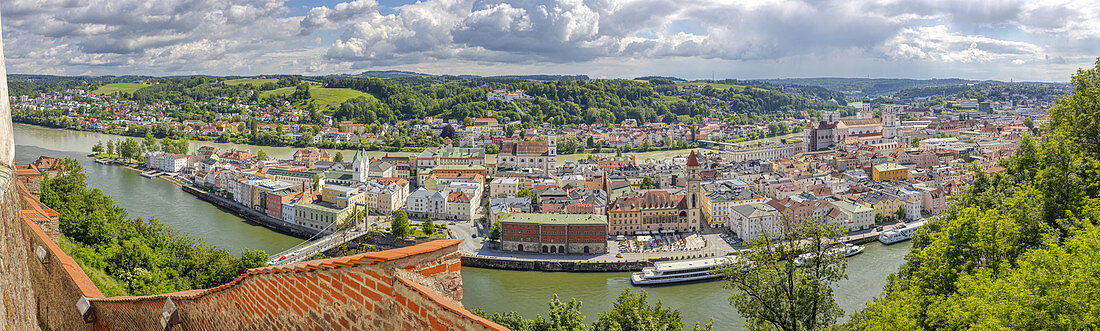 Blick vom Hackelberg auf Passau, Panorama, Bayern, Deutschland