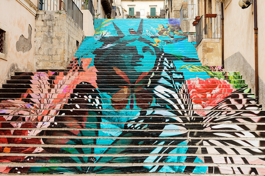 Straßenkunst, Noto, Sizilien, Italien