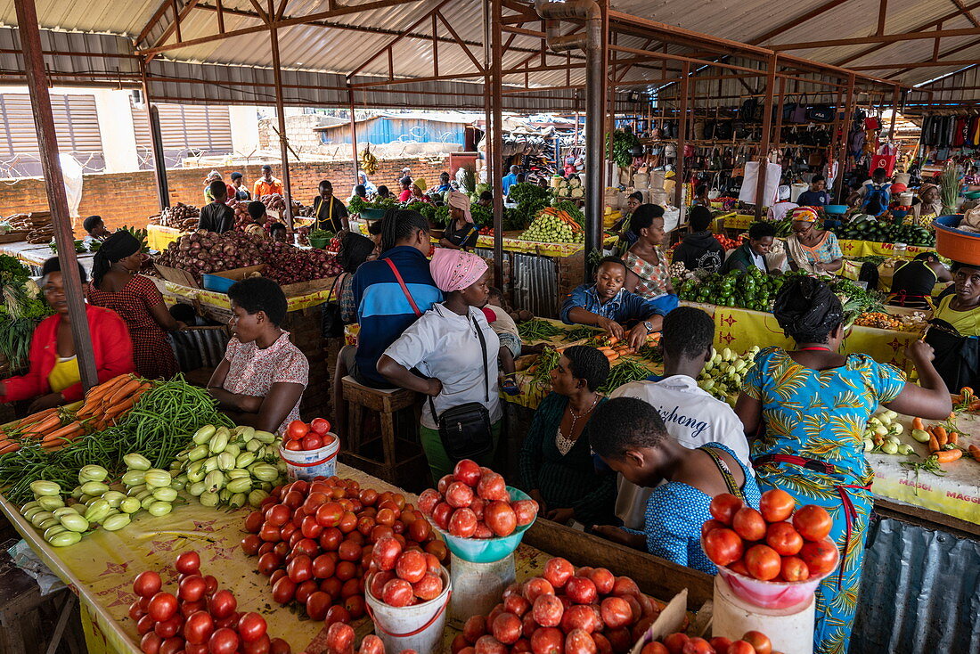 Obst und Gemüse zum Verkauf auf dem Kimironko Markt, Kigali, Kigali Province, Ruanda, Afrika