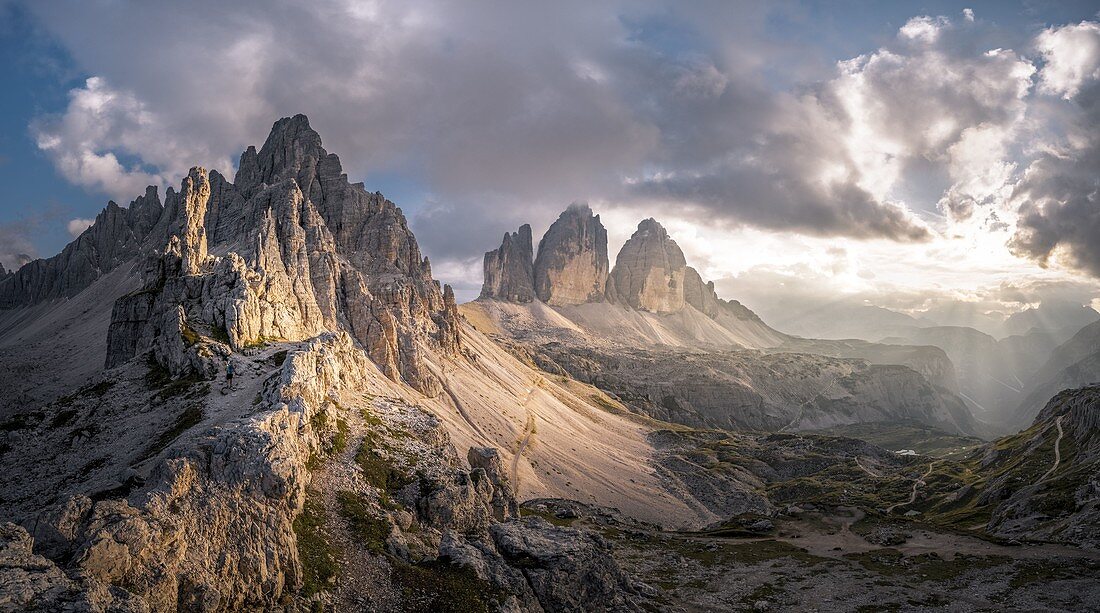 Lavaredo drei Gipfel während des Sonnenuntergangs. Provinz Bozen, Südtyrol, Italien