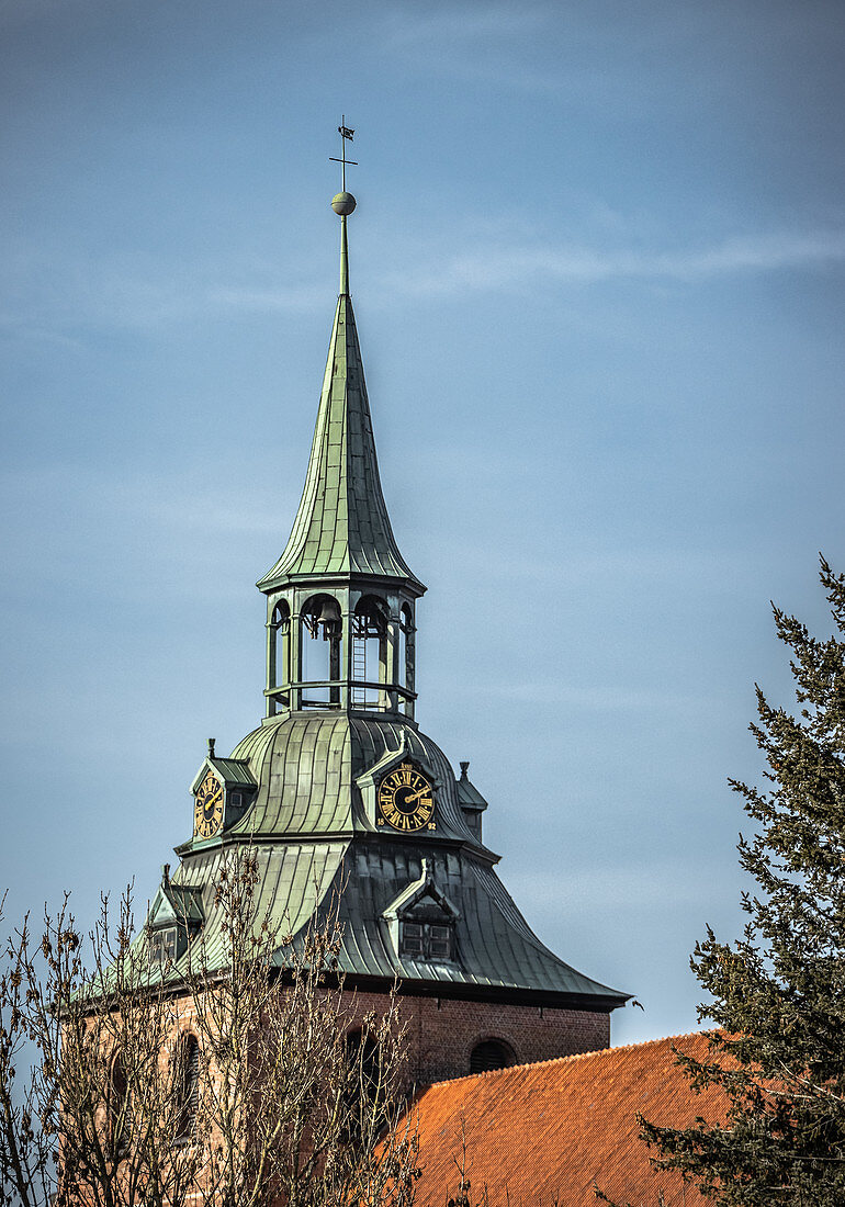Blick auf die St. Michaelis Kirche in Lüneburg, Niedersachsen, Deutschland
