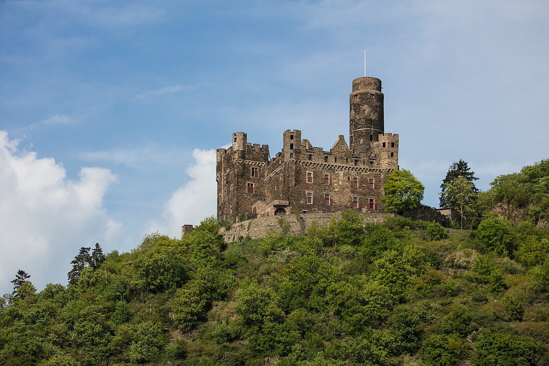 Burg Maus seen from the river cruise ship during a cruise on the Rhine, Goarshausen Wellmich, Rhineland-Palatinate, Germany, Europe
