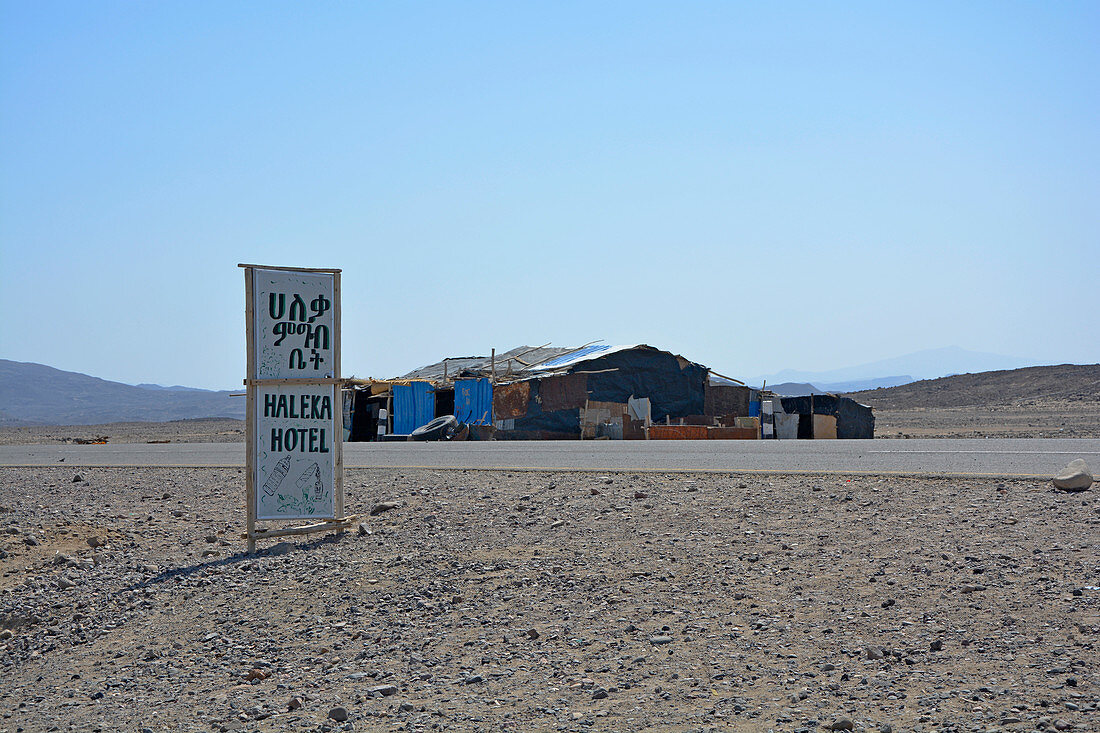 Ethiopia; Afar region; Rest area and hotel in the Danakil desert, on the way from Semera to the Afrera salt lake