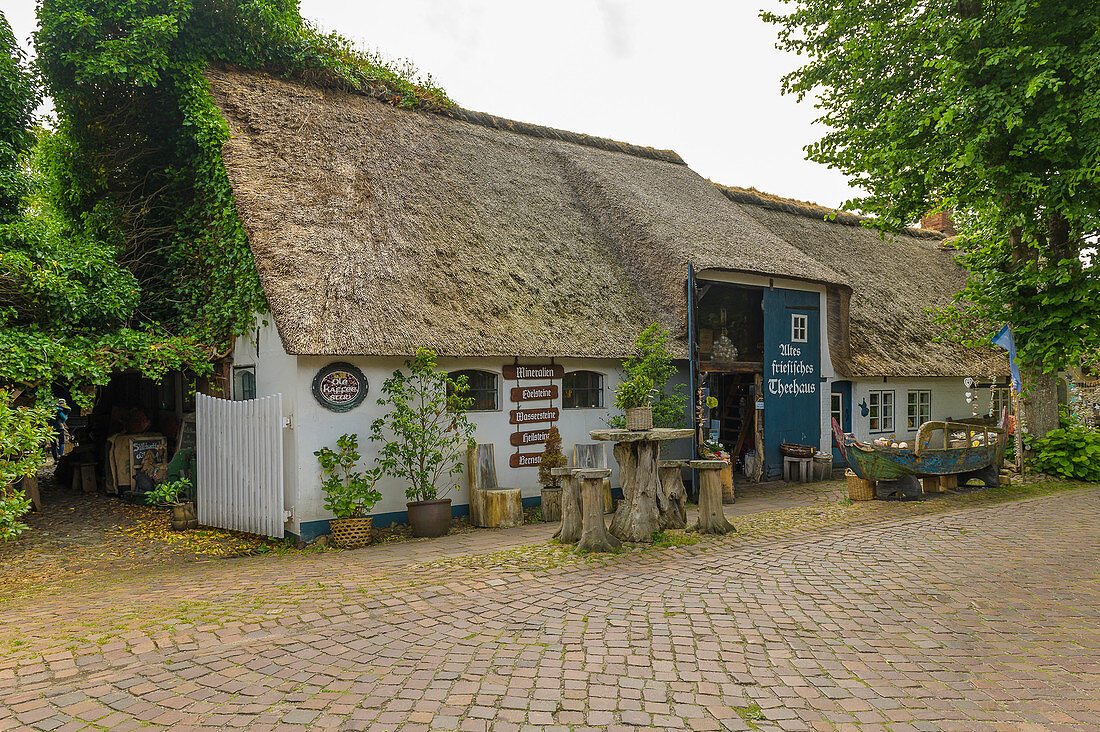 Old Frisian tea house, Nieblum, Föhr Island, North Frisia, Germany