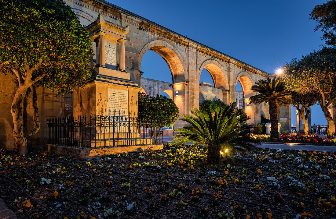 Evening in the small park of Valletta, Malta, Mediterranean, Europe