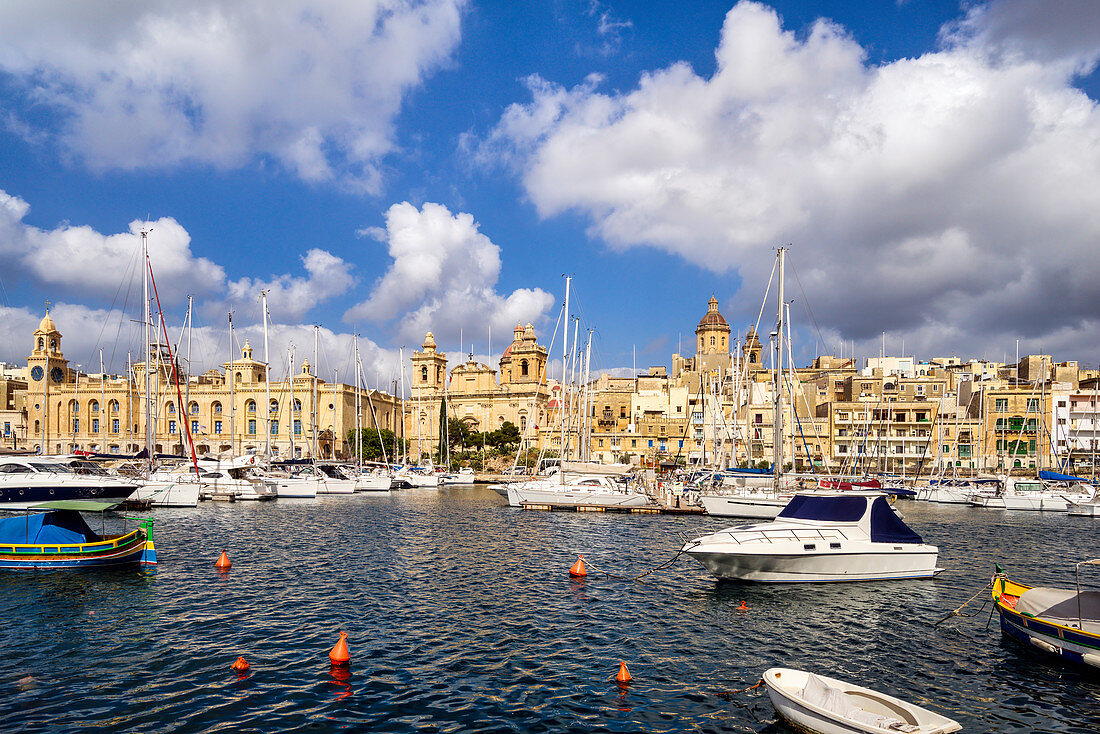 Blick von Vittoriosa nach Kalkara, Malta, Mittelmeer, Europa                            