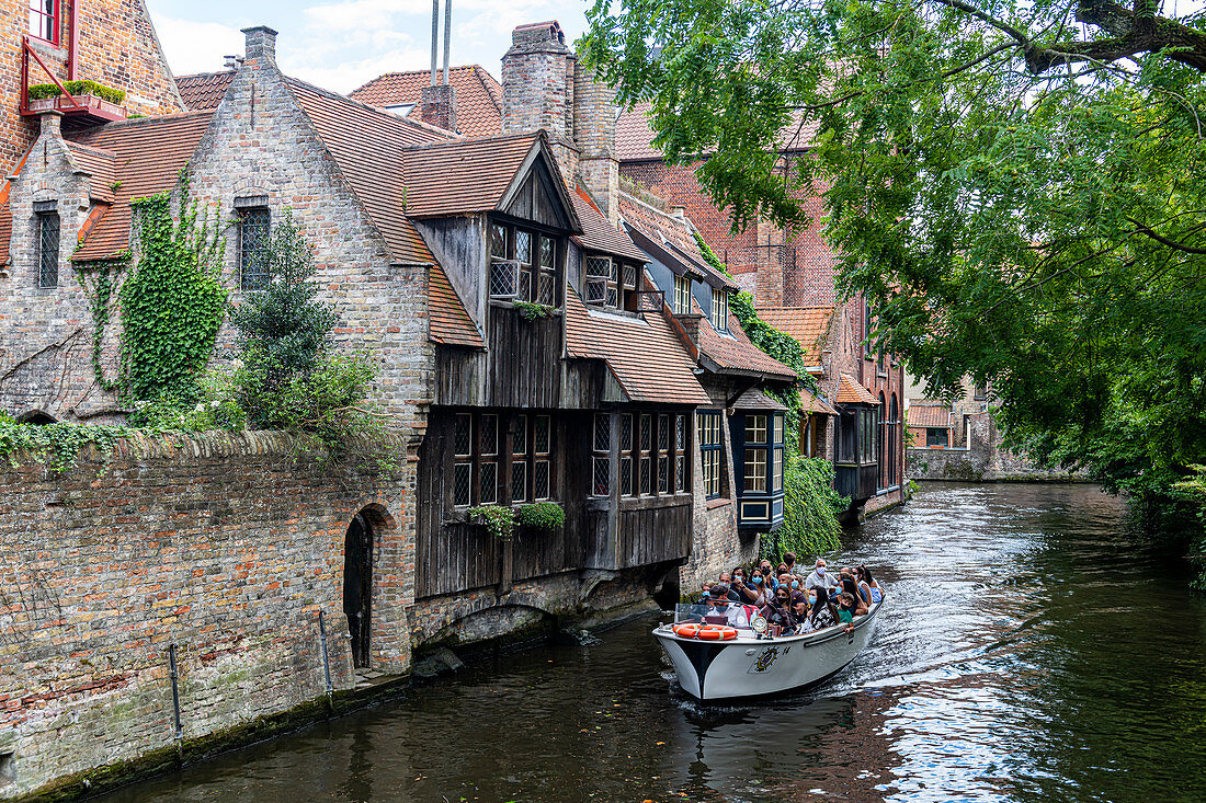 Rozenhoedkaai, Bruges, UNESCO World Heritage Site, Belgium, Europe