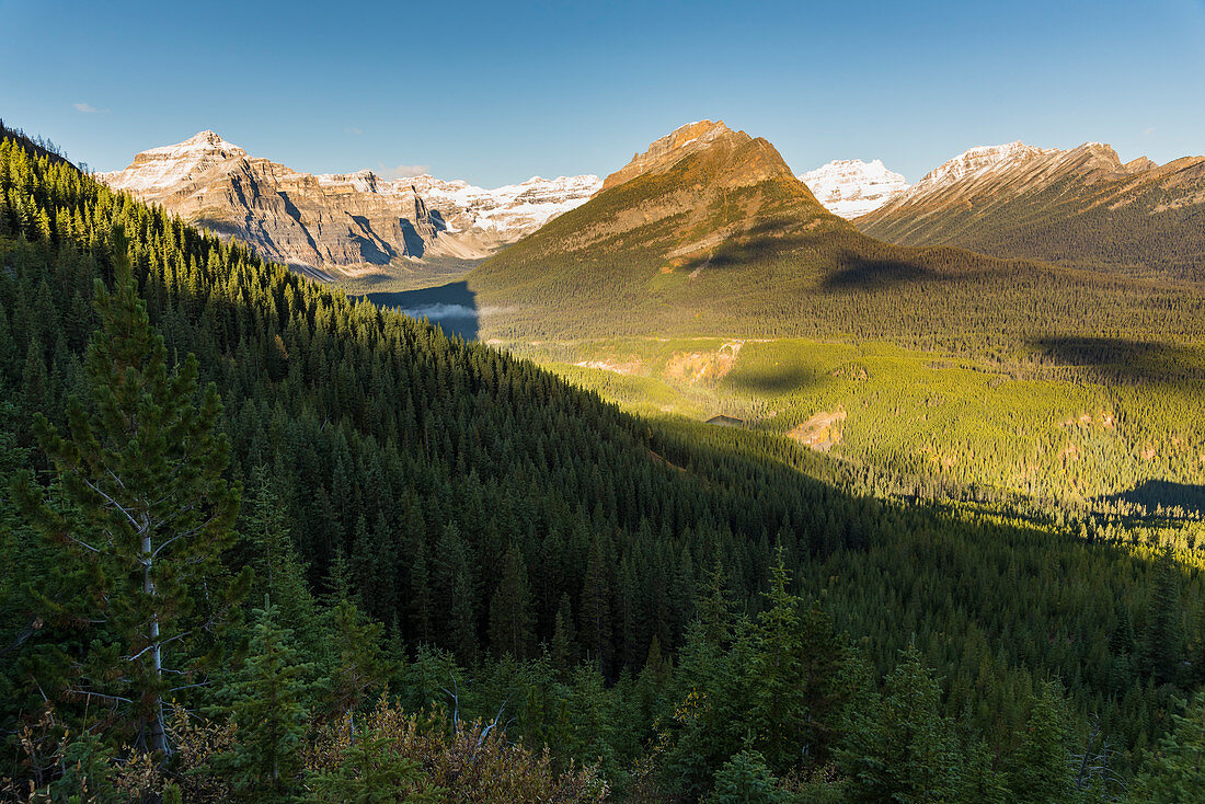 View of Mount Bell and Vista Lake from the Arnica Lake Trail, Banff National Park, UNESCO World Heritage Site, Alberta, Canadian Rockies, Canada, North America