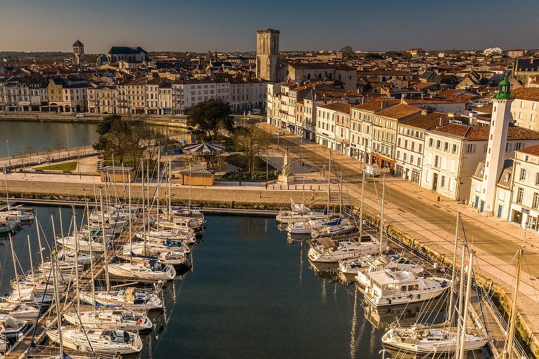 Luftansicht, La Rochelle, Alter Hafen, (17) Charente-Maritime, Nouvelle Aquitaine, Frankreich