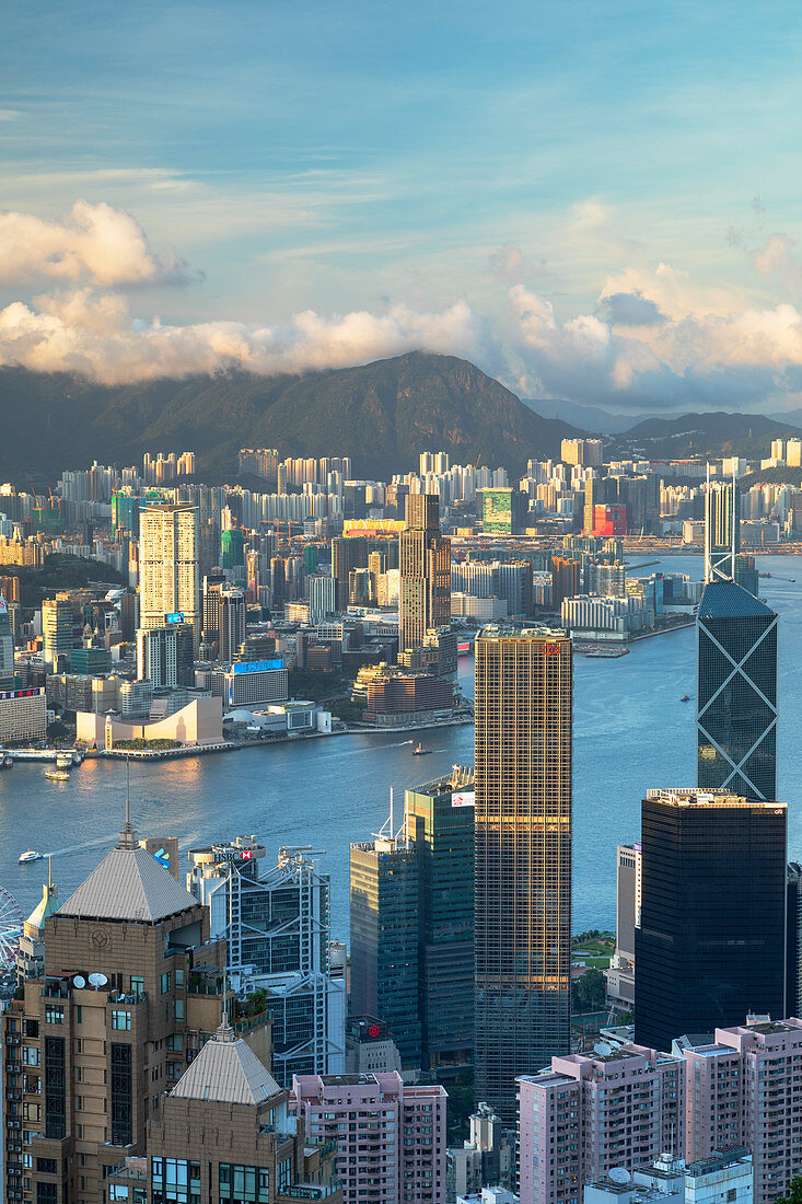 Skyline of Hong Kong Island and Kowloon, Hong Kong, China, Asia