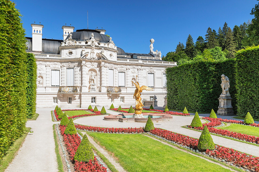Western Parterre, Linderhof Palace, Werdenfelser Land, Bavarian Alps, Upper Bavaria, Germany, Europe