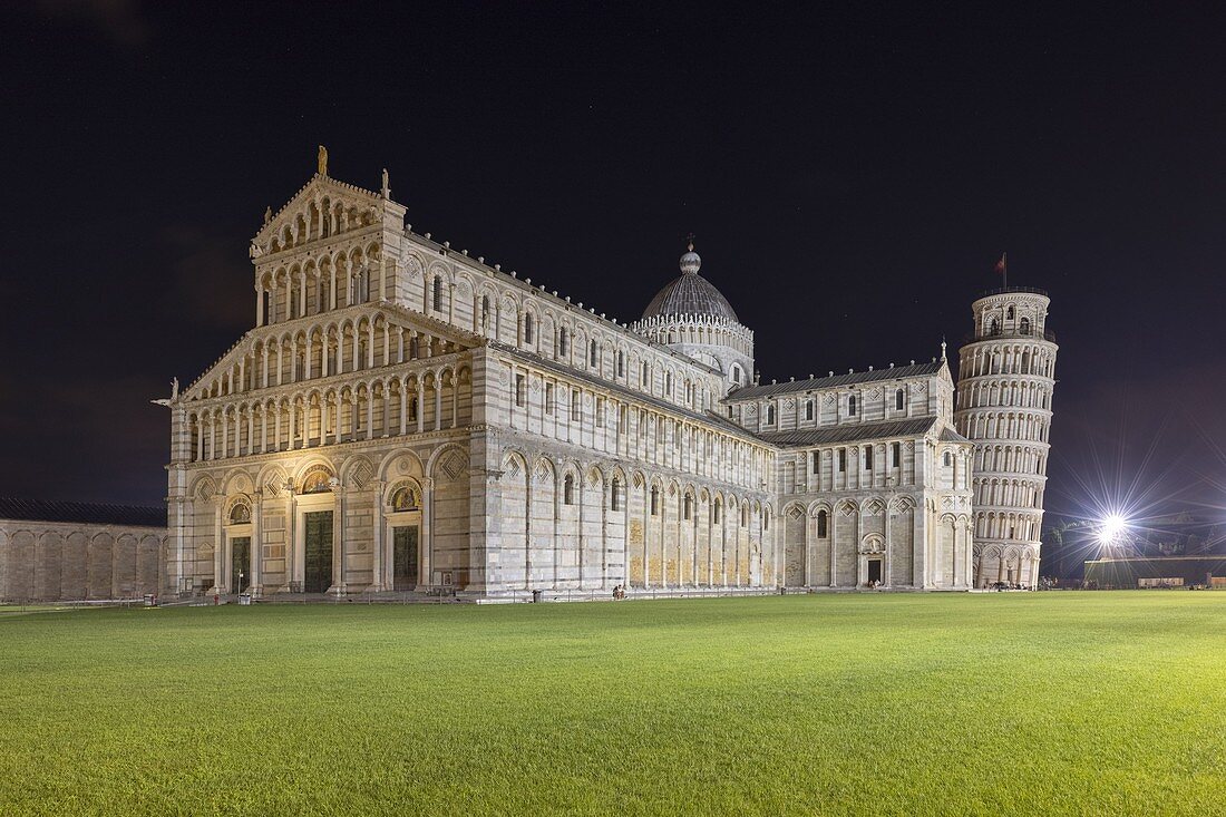 the extraordinary cathedral with the adjacent leaning tower photographed on a summer night, Unesco World Heritage Site, municipality of Pisa, Pisa province, Tuscany district, Italy, Europe