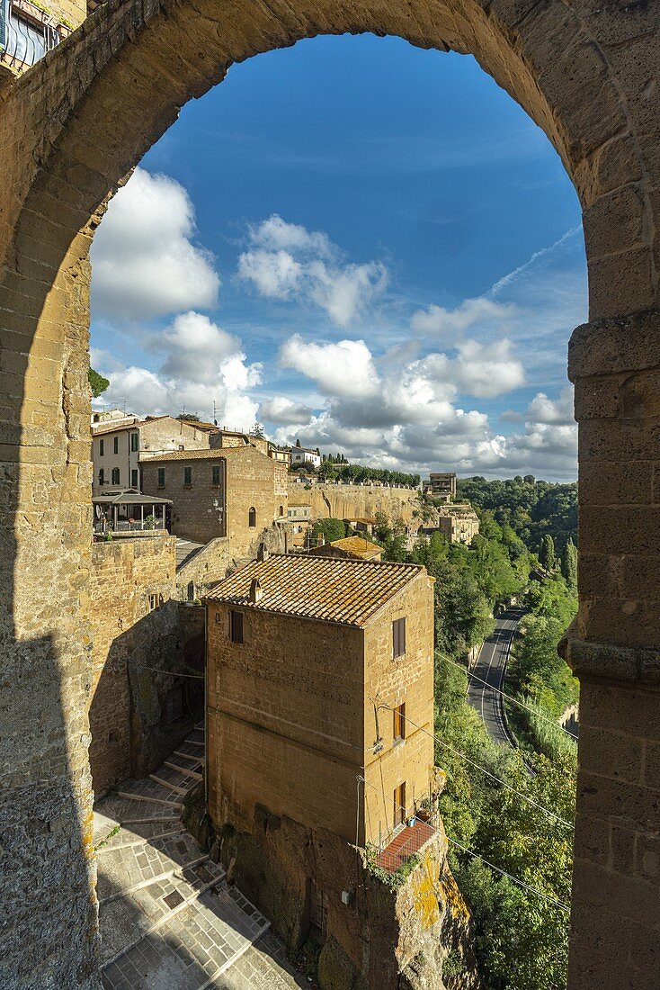 View of the town of Pitigliano. Ancient Etruscan settlement. Pitigliano, Grosseto, Tuscany, Italy, Europe