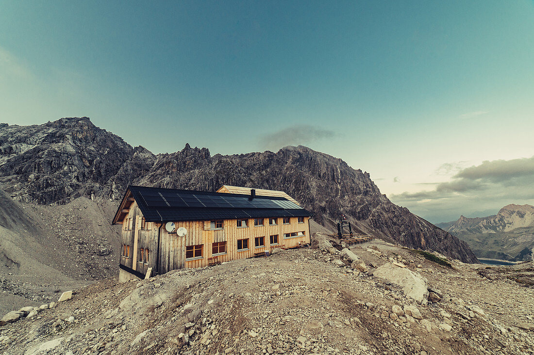 Evening mood Totalphütte in the Rätikon above the Lünersee, Vorarlberg, Austria, Europe