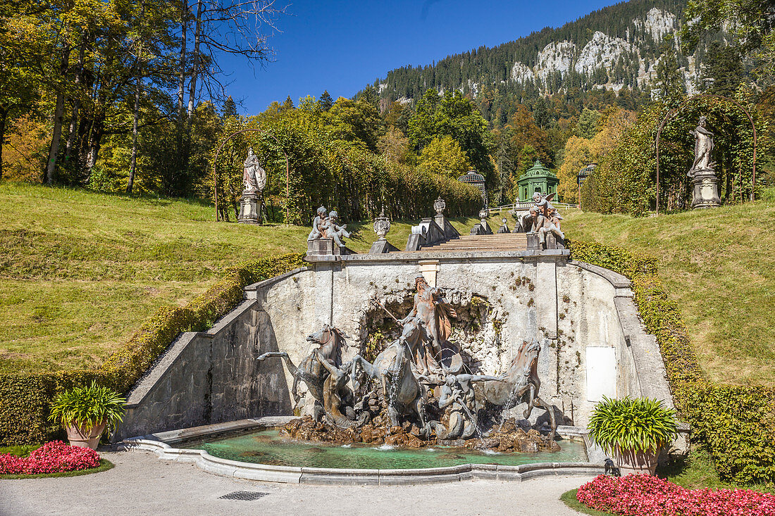 Neptunbrunnen von Schloss Linderhof, Ettal, Allgäu, Bayern, Deutschland