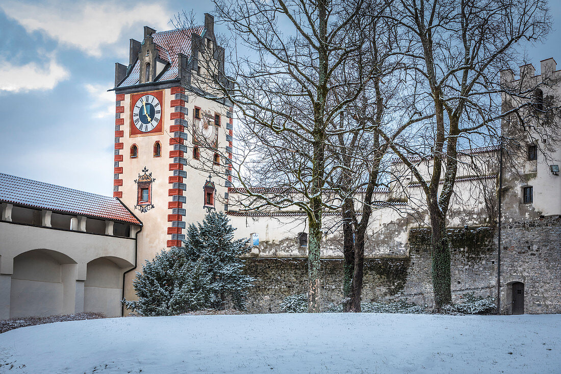 Uhrturm des Hohen Schlosses in Füssen, Allgäu, Bayern, Deutschland