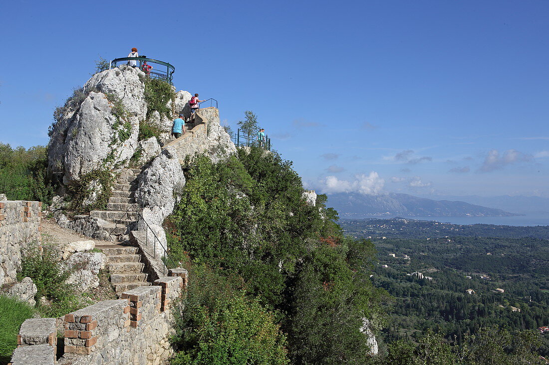 Kaizer's Throne, einer der beliebtesten Aussichtspunkte der Insel liegt hoch über Pelekas, Insel Korfu, Ionische Inseln, Griechenland