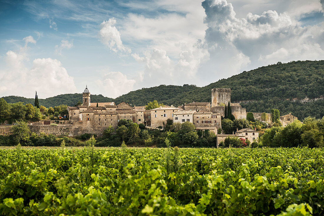 Montclus, one of the most beautiful villages in France, Les plus beaux villages de France, Gorges du Cèze, Gard department, Occitania, France